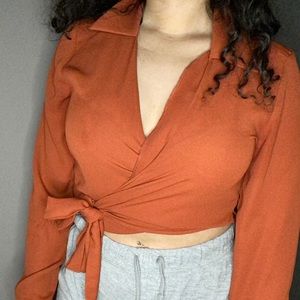 Long sleeve crop top